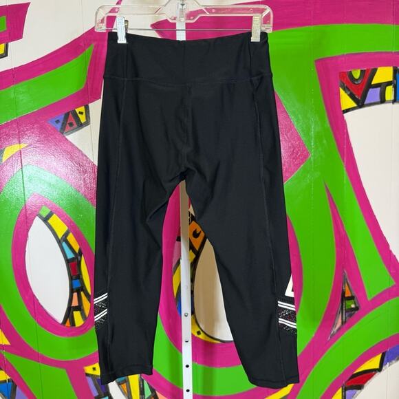 bebe Sport, Athleisure Capris. Size Small. In excellent condition! Mesh Details - Picture 4 of 7